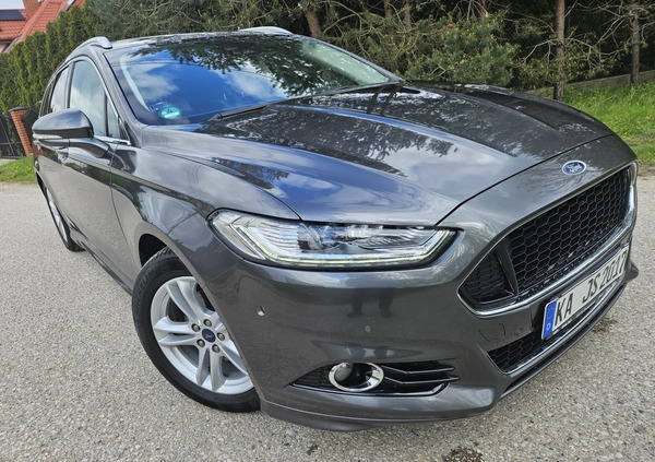 Ford Mondeo cena 56900 przebieg: 240000, rok produkcji 2015 z Sulejówek małe 781